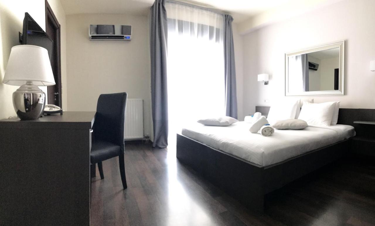 Athens Luxury Suites Extérieur photo