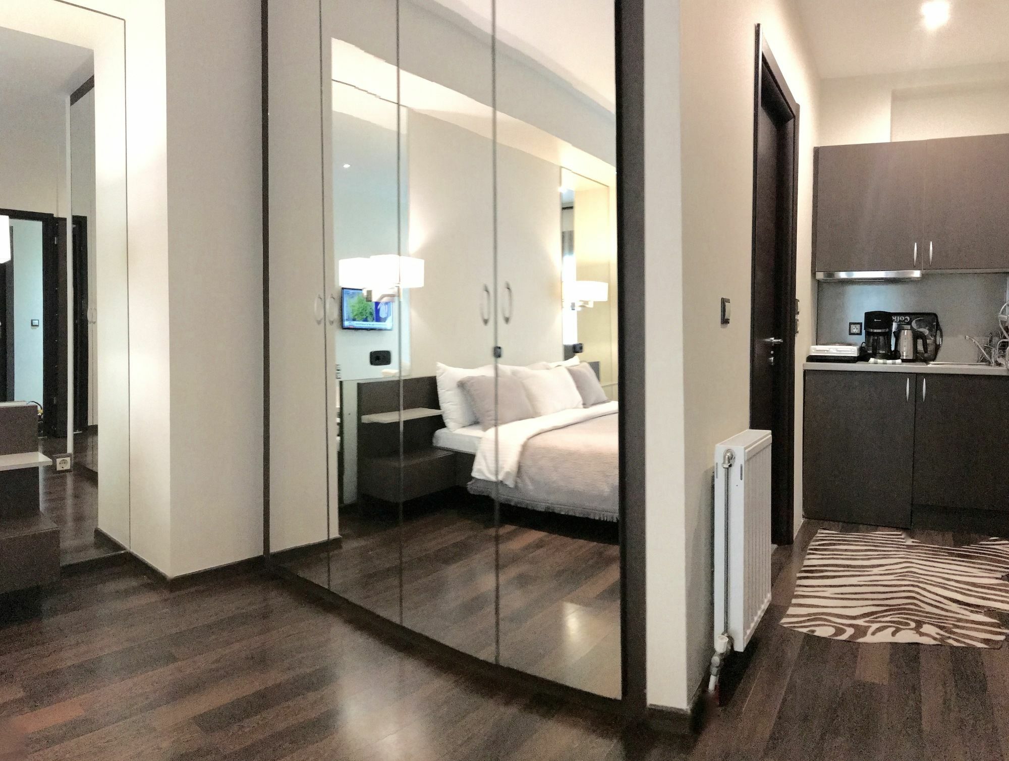 Athens Luxury Suites Extérieur photo