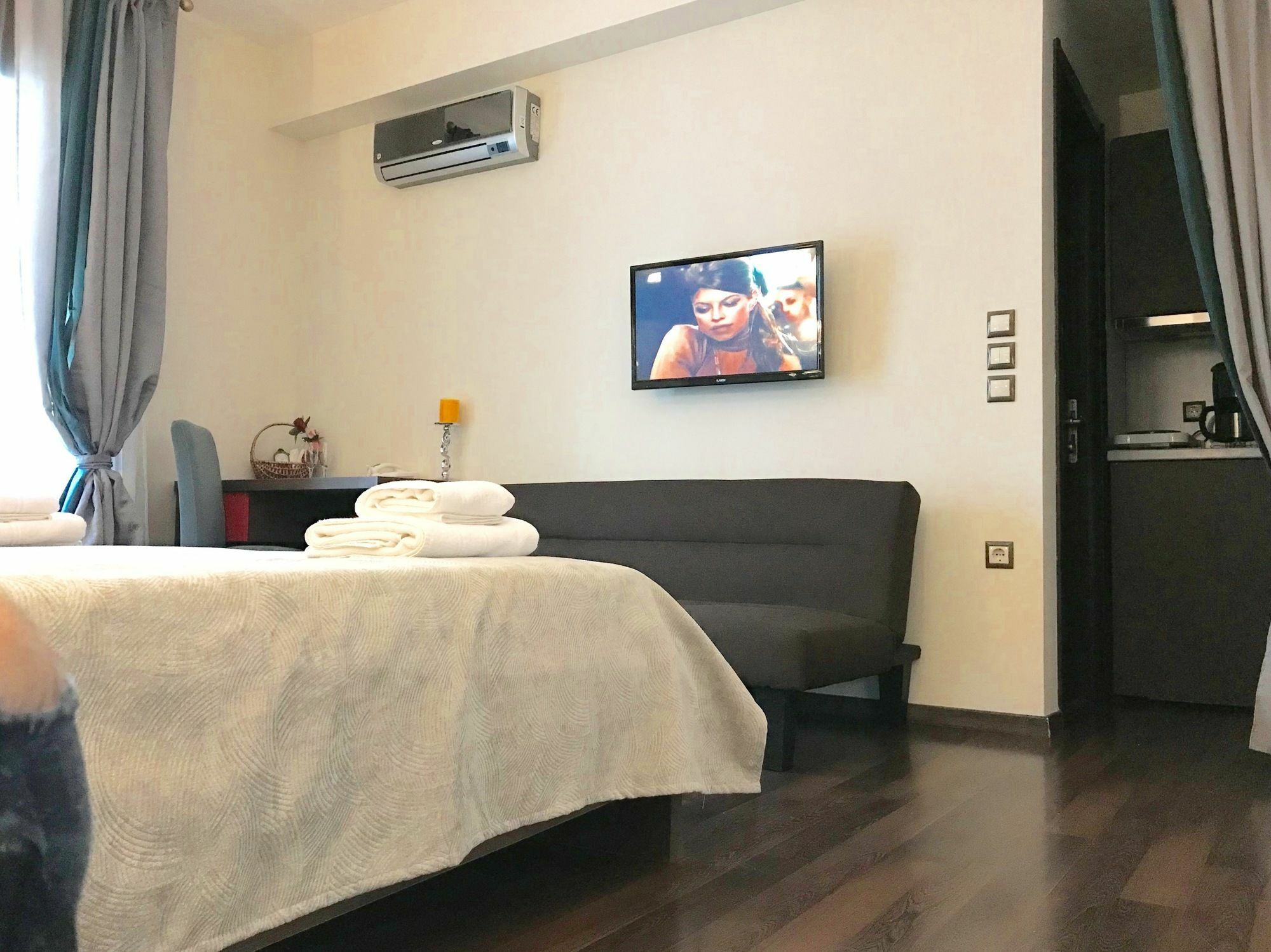 Athens Luxury Suites Extérieur photo