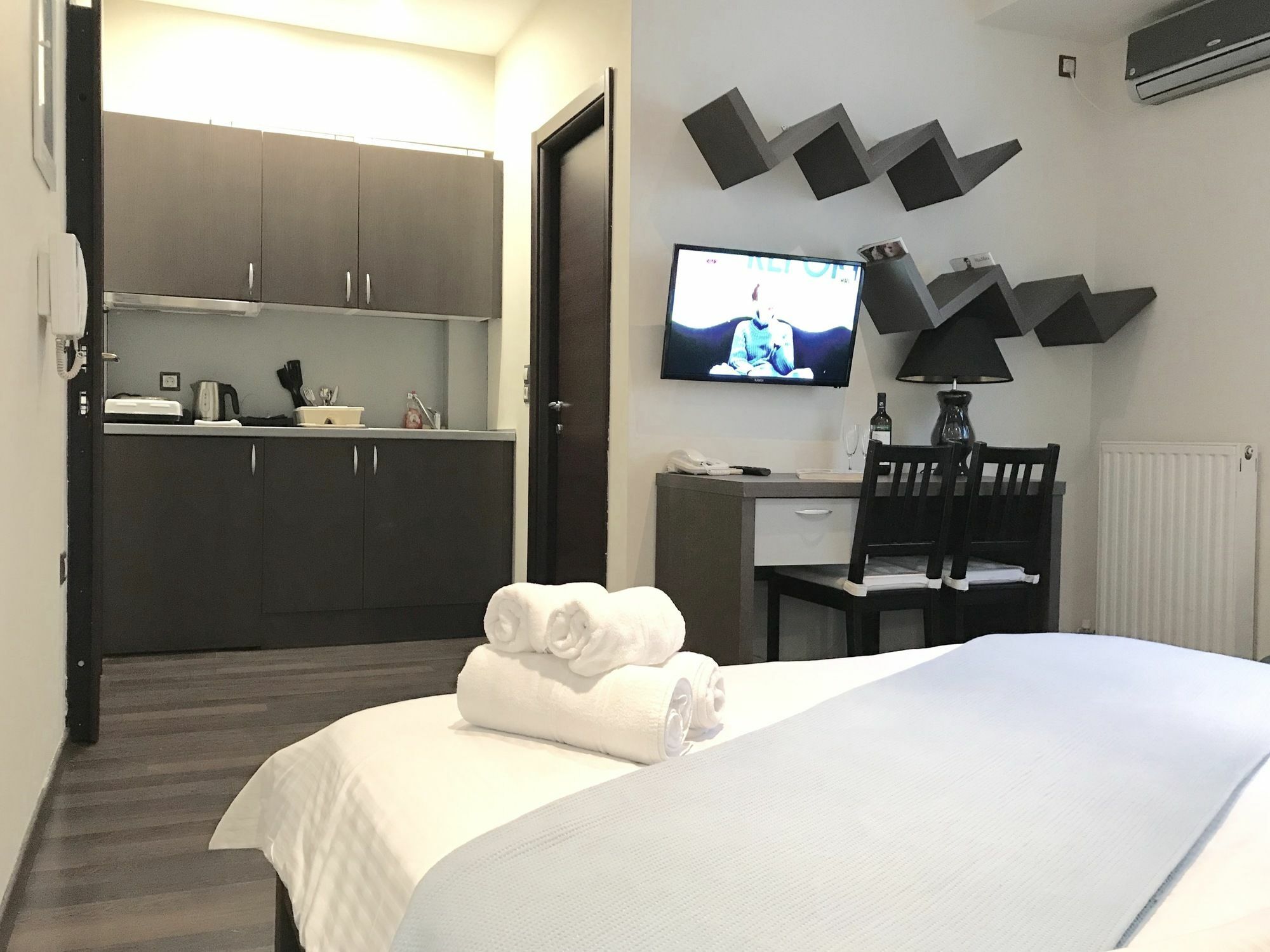 Athens Luxury Suites Extérieur photo